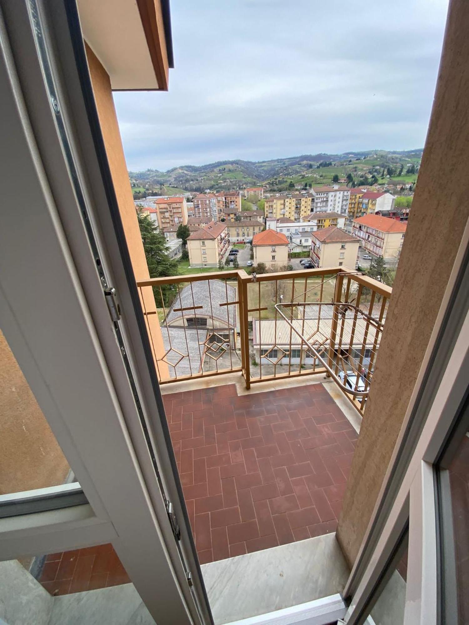 Bella Vista Lägenhet Canelli Exteriör bild